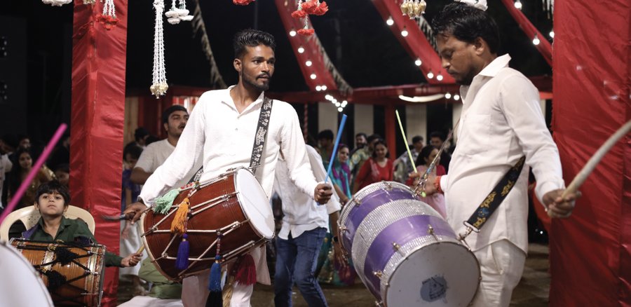Live Mandli dhol performance